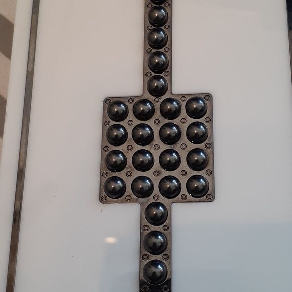 New Thale Blanc Victoria Vertical Pearl Purse - Picture 15 of 15